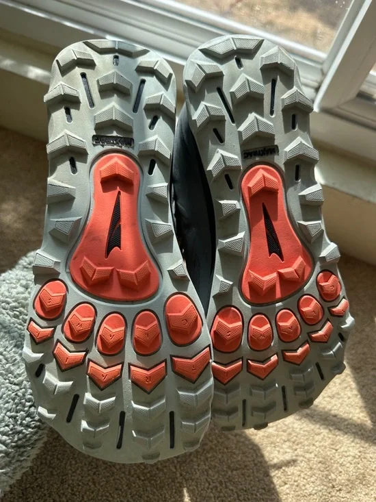 Altra Light Gray Trail Sneakers with Coral Interior - Picture 3 of 7